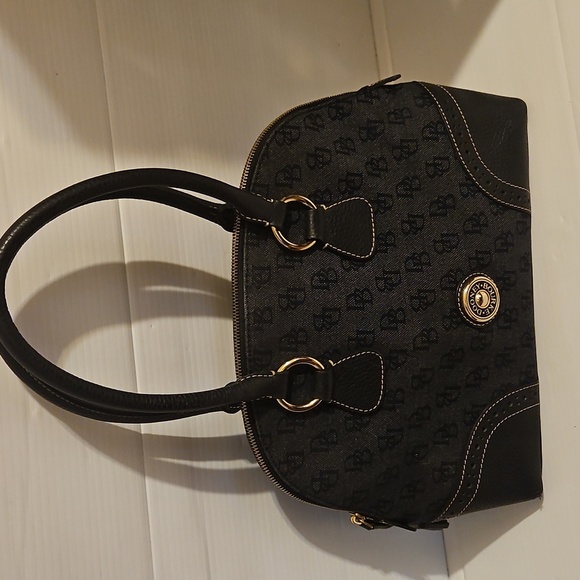 Dooney & Bourke Large Domed Satchel - Picture 1 of 14